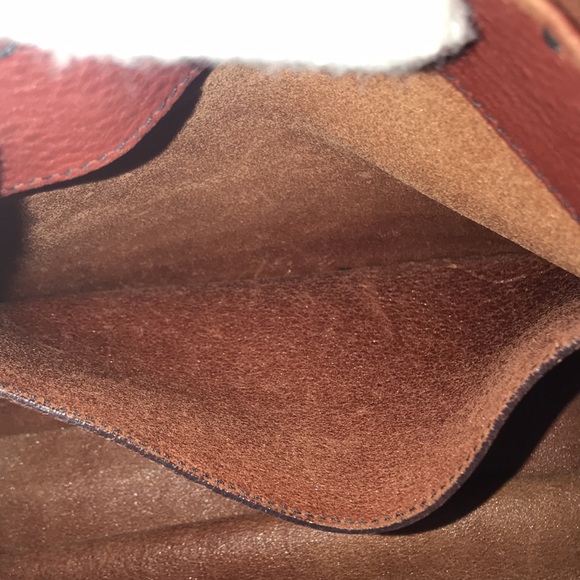 FENDI “RARE” SELLERIA SOFT LEATHER SHOULDER BAG - Picture 14 of 16